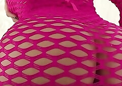 Ravishing shemale seduces a bombastic blonde and fucks her hardcore