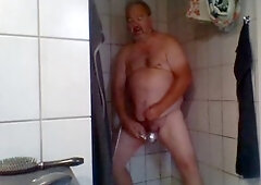 Huge shower, tiny dick in bathing cub