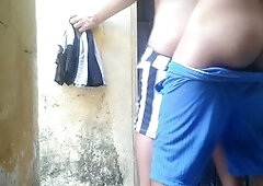 Mechanic gets down and dirty with the customer's big ass