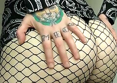 Big-Ass Tattooed Amateur's Solo Webcam Show