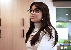 Aria Valencia - My Eager Assistant