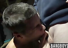 Seduced into oral sex with mutual masturbation and cumming