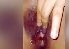 Super Sexy Rosni Solo Fingering & Smooching Boobs Indian