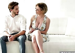 After she makes herself comfortable and removes her shirt, Lucas begins the process. He is nothing but polite and professional as he massages her gorg