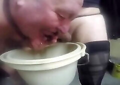 Golden shower and drink piss