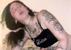 Amateur girlfriend blowjob on webcam
