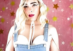 I’m so pleased u came back home with me, u’re so sexy. So, what now, take a tumble in the hay, out in the barn? Or maybe u’re a kinky kind of ma