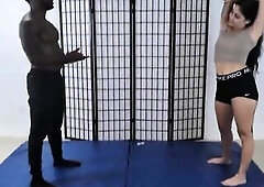 Sushii Xhyvette: U Wrestle I Facesit
