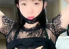 Amateur wild chick solo masturbation