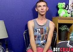 Youngster Bentley Ryan drains his thick penis for an dialogue