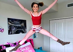 Sensual big-bottomed chick Sera Ryder impaled in the bedroom