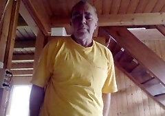 HORNY SWISS GUY FINGERS ASS