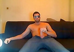 Johnny Anglais Cockfill got a big dick and sunglasses jerking off