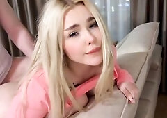 A gorgeous cleaning lady in leggings accedes to sex for cash.