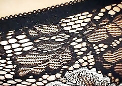 Blond Older Porn Junkie Karina Puma who likes to show off and screw hard in public likes creamy cum, the sex hungry woman with a large curly cum fille