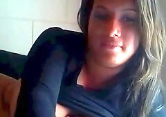 Titty webcam tranny for your delight