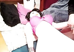 Cindy - tugjob in brassiere