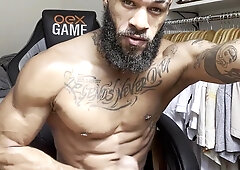 Molten tattoed mexican wank off big black cock