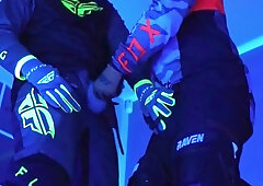 Lights. Gear. Empty goes. - Fetlads