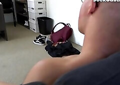 Unshaven glasses stud jerks dick at amateur audition