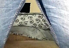 Young Boy Piss in Jeans