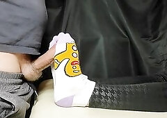 Beauty in Cute Socks gives Fleshly SOCKJOB