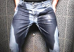 Dude pee inside his jeans and ejaculation on end