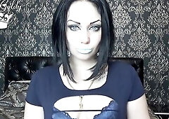 I know why u're here. This is all about your lipstick fetish. U're so freaking hard when a hawt and hot Domina like I'm putting on lips