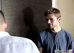 Twink barebacks and sperms over buff hunk