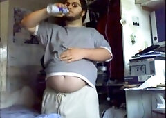 Mature mayonnaise enthusiast enjoys some kinky self-flagellation