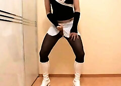 Crossdresser twink wanks in pantyhose and cums hard