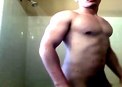 Hampton Squeak gets tight ass drilled hard in a wild anal ride