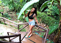 Amateur Asian girlfriend hardcore blowjob and sex in a beach cabana