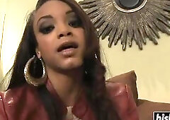 Beauty enjoys causal cock rides and cum