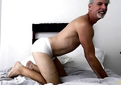 Daddy farting, white beard fetish, white bearded daddy