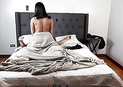 Gringo wakes up with a doxy and bangs her in advance of this babe leaves