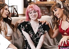 Transsexual Claire Tenebrarum bangs sexy teen cutie Nicole Aria and large butt devil Tommy King after that babe gave a oral job Slutty tranny enjoyed 