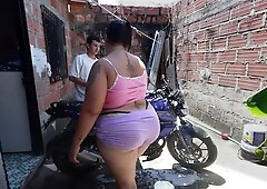 My neighbor helps me wash the bike and this happened everything got out of control & magoculionero
