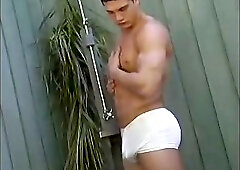 Hawk Brawn Outdoor Shower