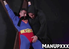 Baxter James finds himself at the mercy of evil villain Brad Connors