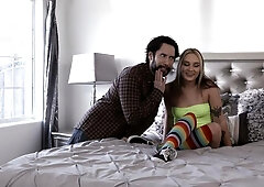 Zero Tolerance: Hardcore Lessons with Gwen