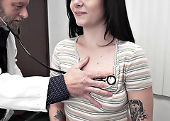Tattooed brunette in denim shorts gets bred at infirmary by doctor