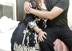 Gonzo action with hardcore wife showcasing her big beautiful backside