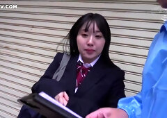 Japanese Babe caught by surprise & have sex
