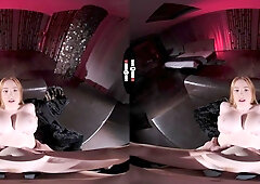 Scarlett Jones VR Porn: The Real Magic - DarkRoomVR