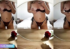 HILDE_FRENCH- C’est ce que tu me fais quand je lis tes commentaires ! EN DIS-MOI PLUS