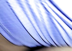 SE SIENTA EN MI PIJA Y LE CHUPO LAS TETAS