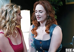 Horny cougar fucks her long distance crush