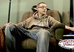 Nerdy glasses-wearing dude strokes his dick and unclothes down to stroke it better