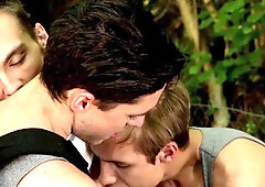 Unscripted Unloading: The Adventures of Sven and Johny